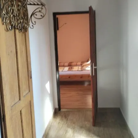 Vendegvaro Szallashely Sajoszentpeteren Homestay