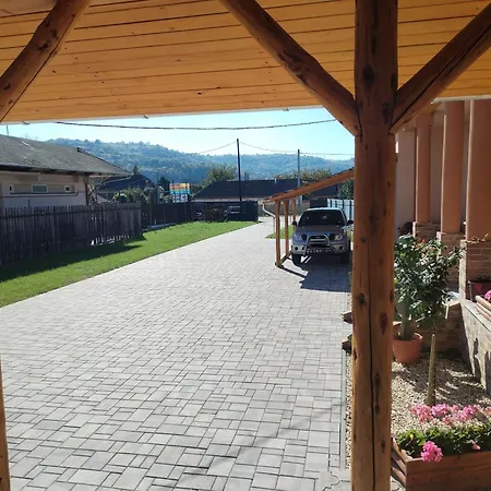Vendegvaro Szallashely Sajoszentpeteren Homestay