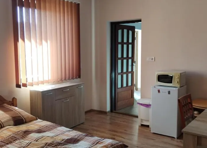 Vendegvaro Szallashely Sajoszentpeteren *